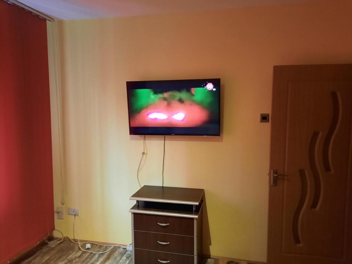 Apt 2 Non Party And Free Wifii Appartamento Bucarest