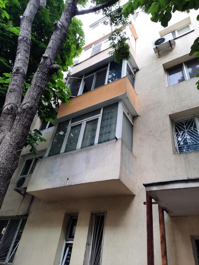 Appartamento Apt 2 Non Party And Free Wifii Bucarest