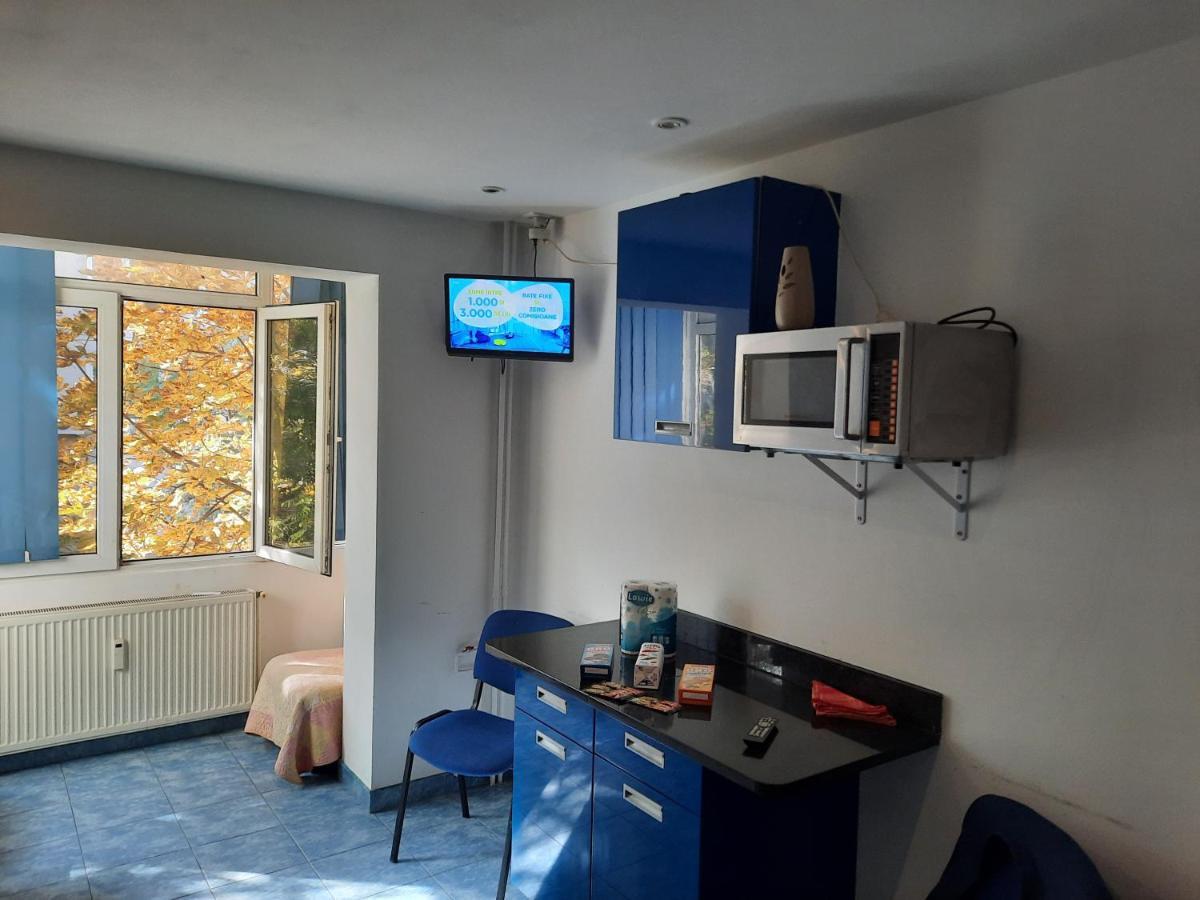 Apt 2 Non Party And Free Wifii Bucarest